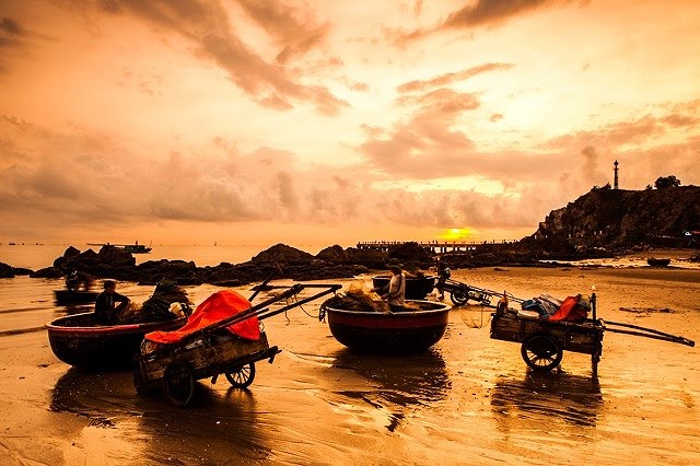 Ngắm bình minh trên bãi biển Cửa Lò - Ảnh 2 Ngắm bình minh trên bãi biển Cửa Lò - Ảnh 2