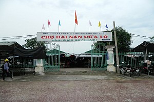 Du lịch Cửa Lò đừng quên ghé chợ hải sản đặc biệt này Du lịch Cửa Lò đừng quên ghé chợ hải sản đặc biệt này