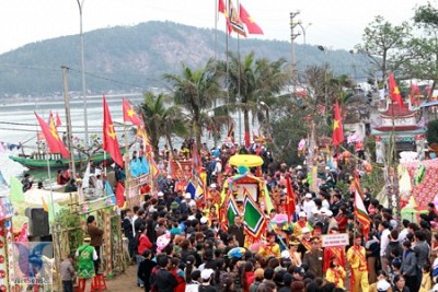 Du lịch Lễ hội Cửa Lò 2015 có nhiều đổi mới, ấn tượng Du lịch Lễ hội Cửa Lò 2015 có nhiều đổi mới, ấn tượng