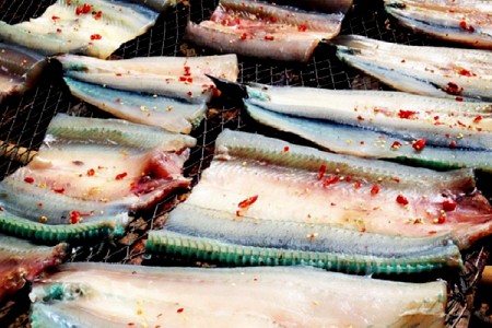 10 món ăn đậm chất ven biển trên các tour du lịch đảo Nam