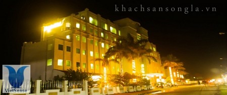 Khách Sạn Sông La