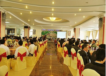 Khách sạn Vũ Hương