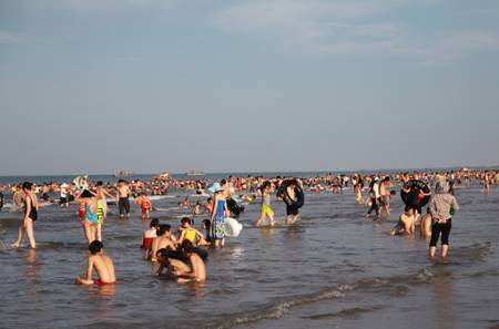Thăm quan, Tắm biển Cửa Lò | 3 Ngày 2 Đêm Khởi Hành Ngày