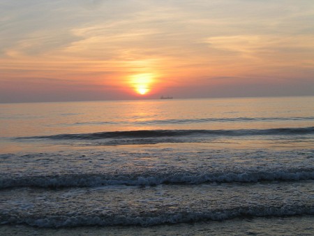 Thăm quan, Tắm biển Cửa Lò 4 Ngày 3 Đêm (Tiêu Chuẩn 2 Sao)