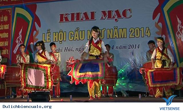 Cửa Lò: Khai Mạc Lễ Hội Cầu Ngư Năm 2014 - Ảnh 2 Cửa Lò: Khai Mạc Lễ Hội Cầu Ngư Năm 2014 - Ảnh 2